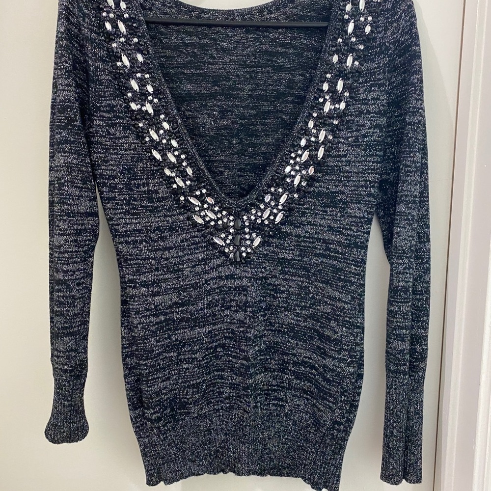 Moda International Sweater - Picture 3 of 9